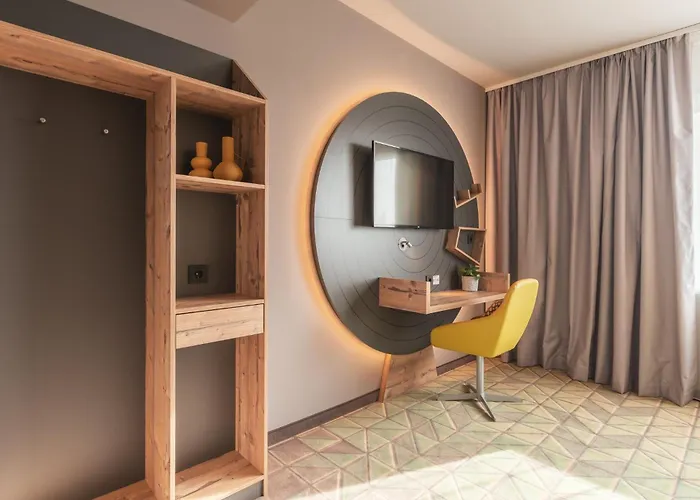 Holiday Inn - The Niu, Mill Cologne Muelheim, An Ihg Hotel